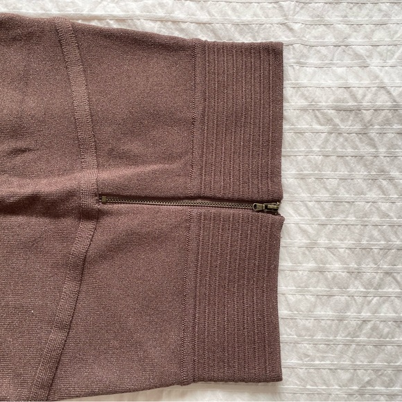 Bebe Dusty Rose Nwot size 0 Elegant bandage Women's Skirt - Picture 5 of 12